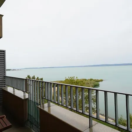 Club218 Wellness Apartman *