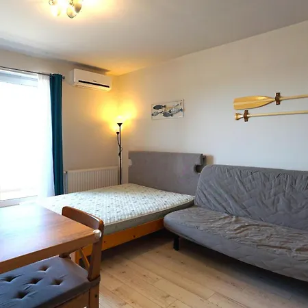 Club218 Wellness アパート