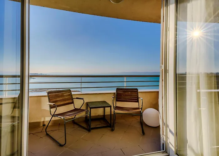 Club218 Wellness Apartment Siofok