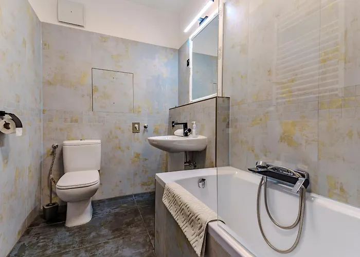 Club218 Wellness Apartment Siofok